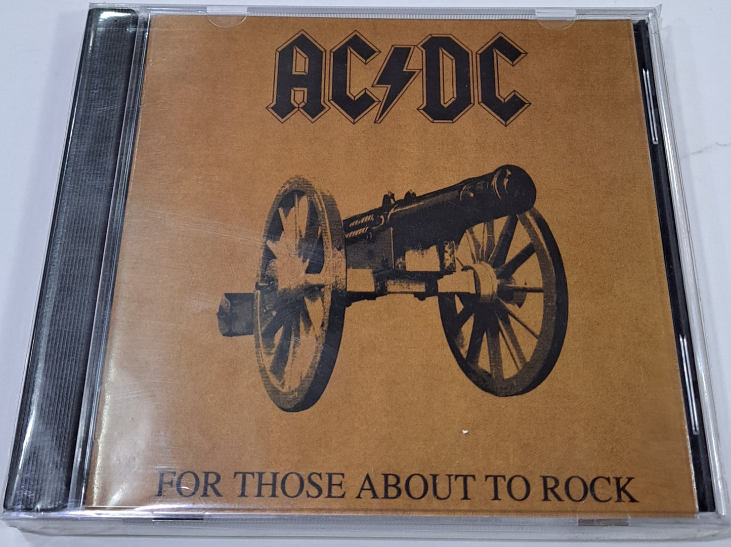 AC/DC - FOR THOSE ABOUT TO ROCK CD