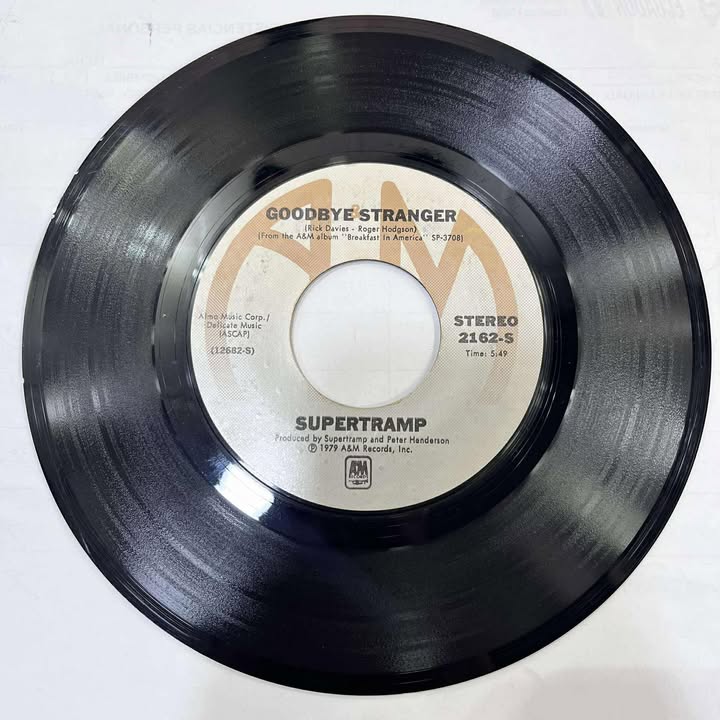 SUPERTRAMP - EVEN IN THE QUIETEST MOMENTS/GOODBYE STRANGER 45RPM