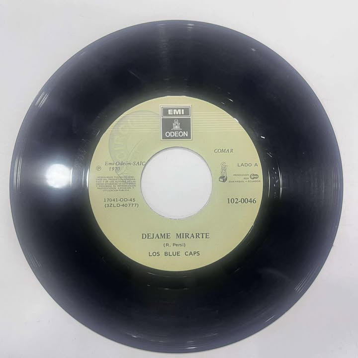 LOS BLUE CAPS - LAGRIMAS DE UNA MADRE/DEJAME MIRARTE 45RPM