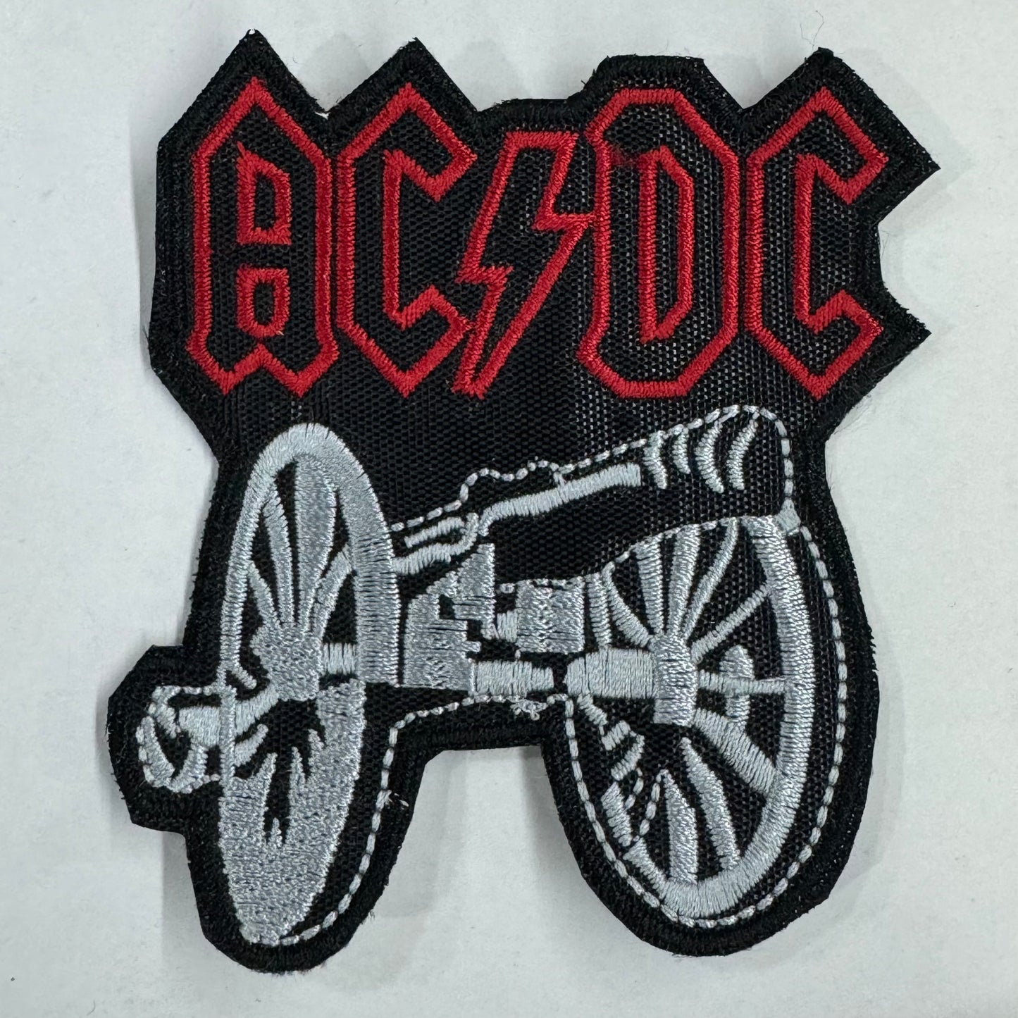 AC/DC PARCHE BORDADO PEQUEÑO