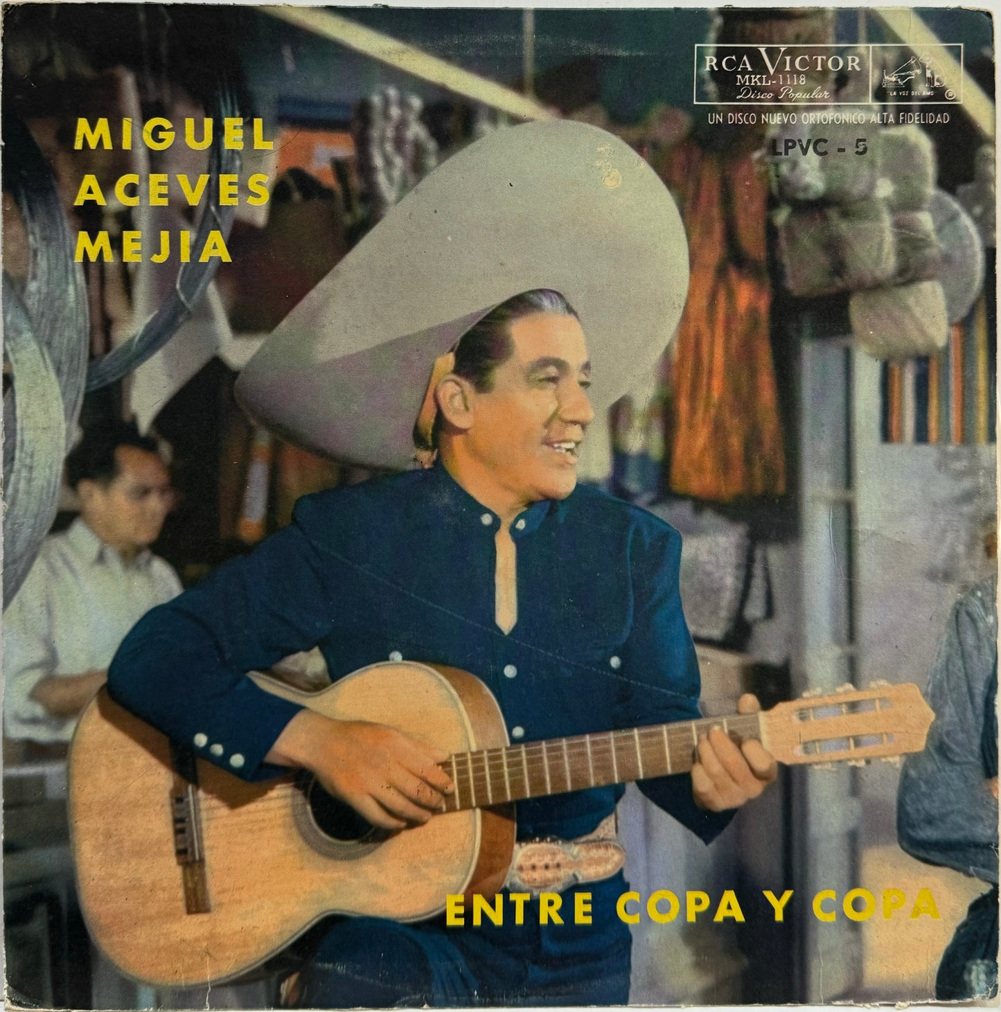 MIGUEL ACEVES MEJIA - ENTRE COPA Y COPA LP