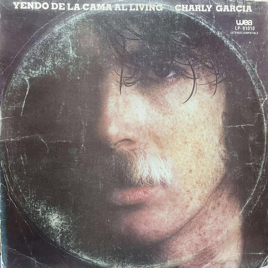 CHARLY GARCIA - YENDO DE LA CAMA AL LIVING LP (DE EPOCA)