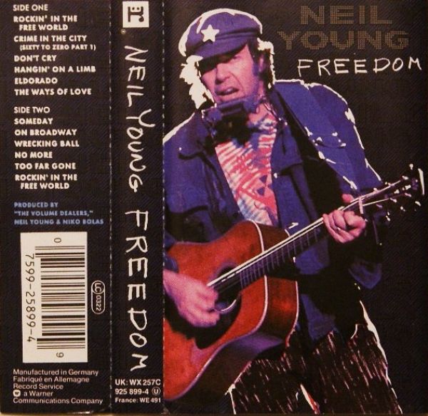 NEIL YOUNG - FREEDOM  CASSETTE