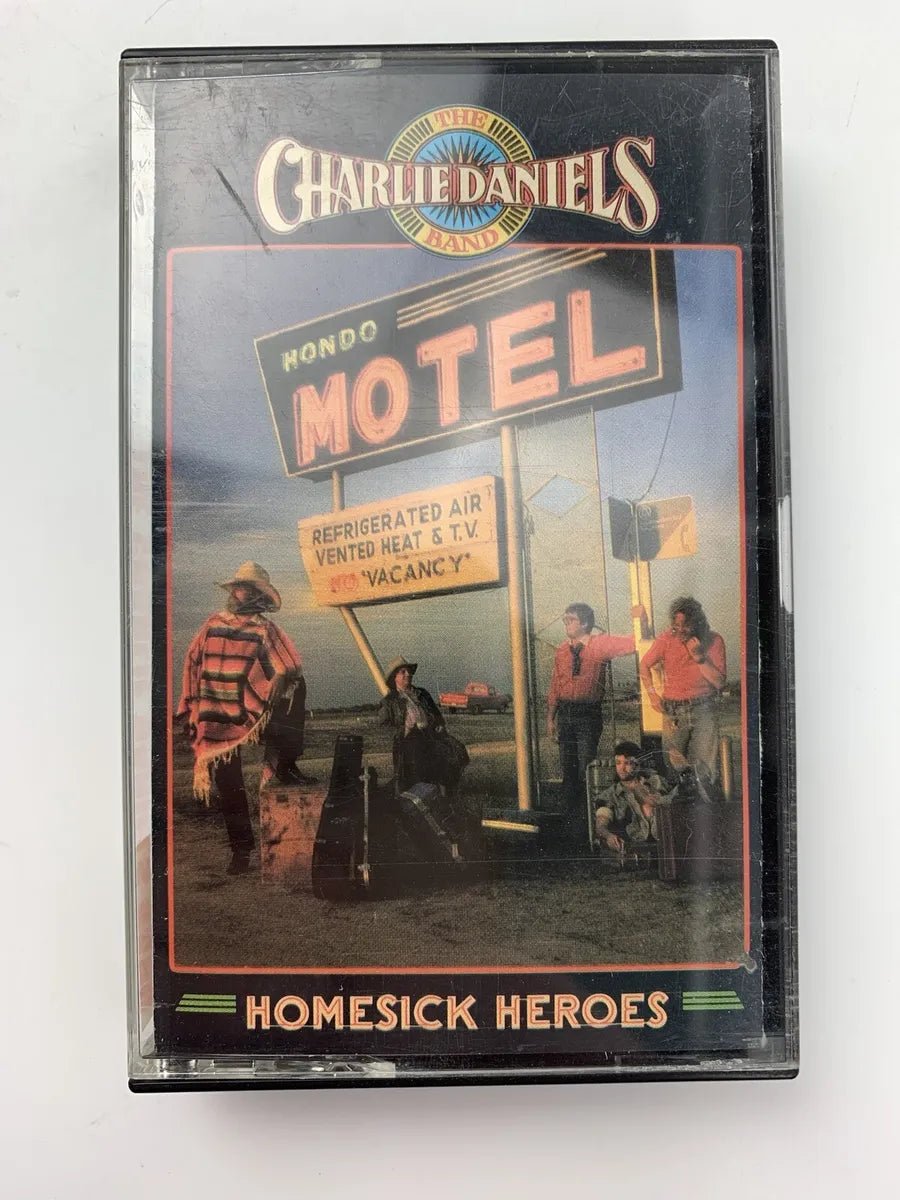 THE CHARLIE DANIELS - HOMESICK HEROES  CASSETTE