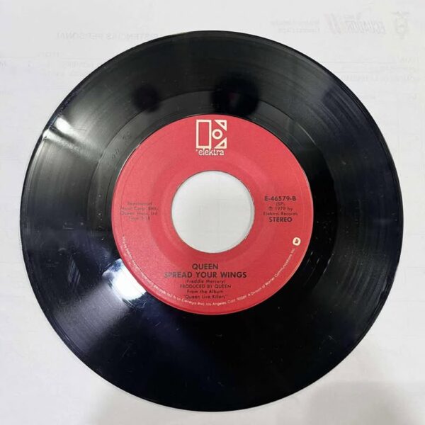 QUEEN - SPREAD YOUR WINGS/CRAZY LITLE THING CALLED LOVE 45RPM