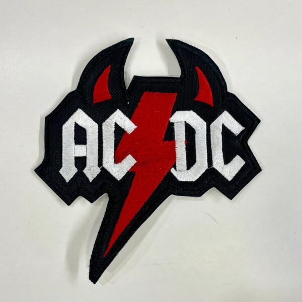 AC/DC PARCHE BORDADO PEQUEÑO