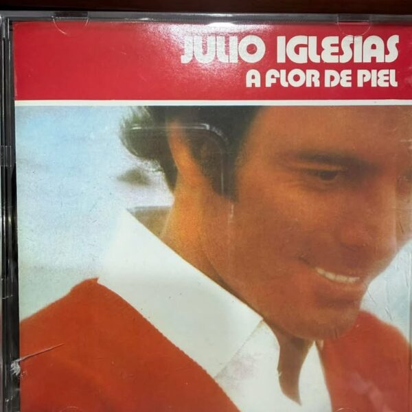 JULIO IGLESIAS - A FLOR DE PIEL CD (SEGUNDA MANO)